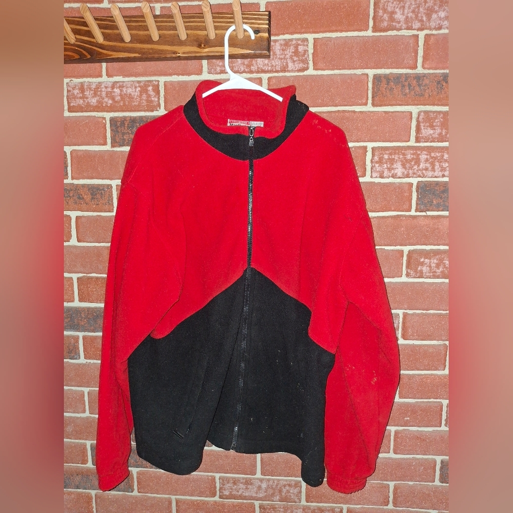 Marlboro red and black zip up jacket size XL